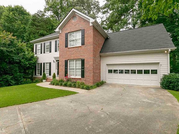 4th image of 174 Waterloch Ct