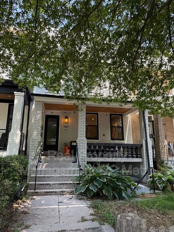 2 bed, 2.0 bath, 1140 sqft, $2,950 — Photo 2