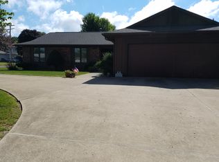 300 Illini Dr, East Peoria, IL