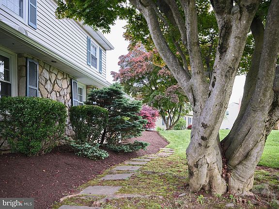 2nd image of 58 Birch Ave