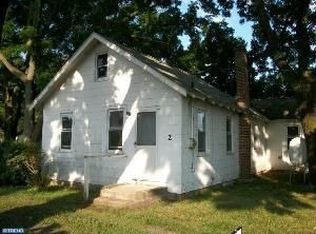 2 Newcomb Ln, Pennsville, NJ 08070