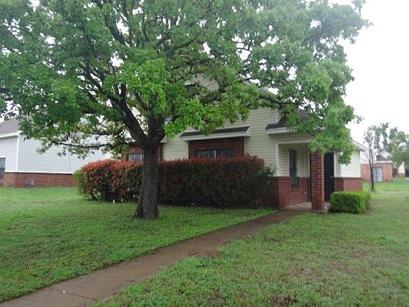 3rd image of 10339 Glenn Vista Dr
