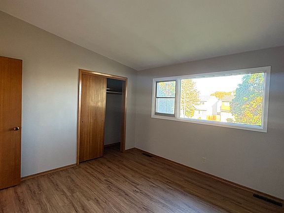 5th image of 211 Harper Ave