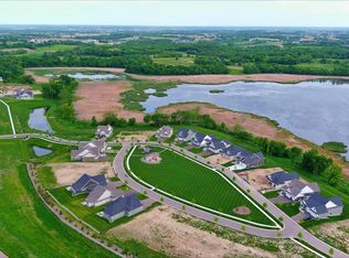 6382 Lakeside Dr, Chaska, MN 55318