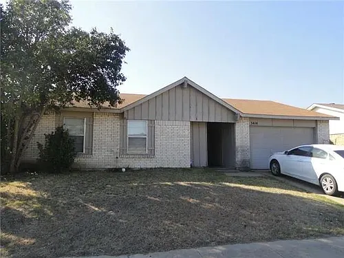3414 Chesapeake Dr Photo 1