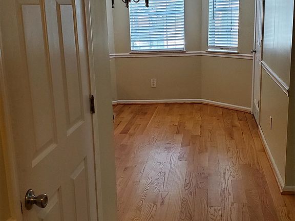 2nd image of 567 Winton Ter NE APT A