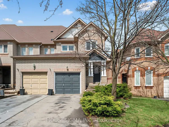 3987 Discovery Ct, Mississauga, ON L5N 7H8