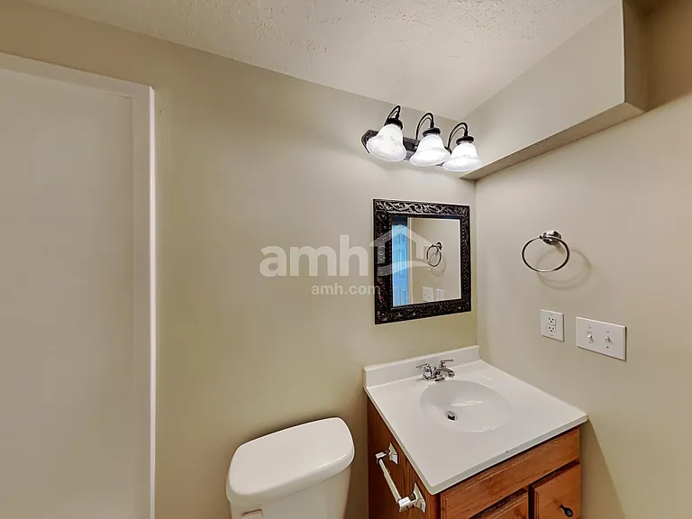 2475 W 1325 N — Photo 16