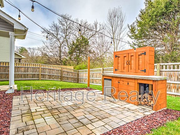 2nd image of 807 Festival Ln