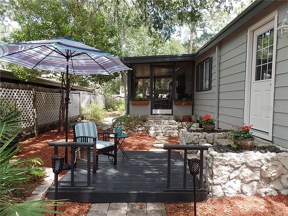 2nd image of 750 E Pampas Grass Ct
