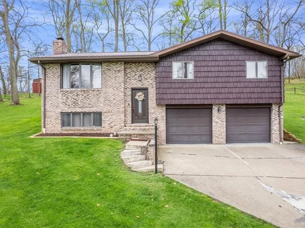 121 Vance Dr, Burgettstown, PA 15021