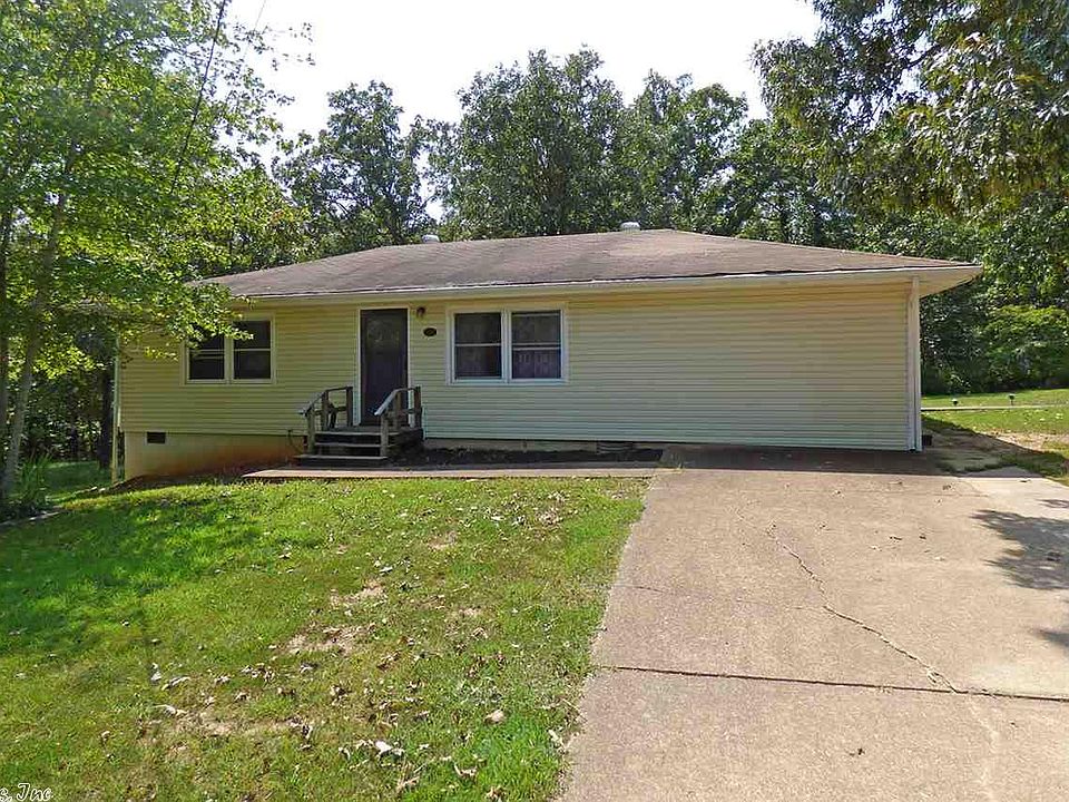 1st image of 18 Oklawaha Dr