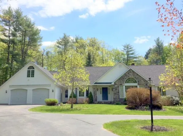 8 Whisperwood Drive, Winslow, ME 04901