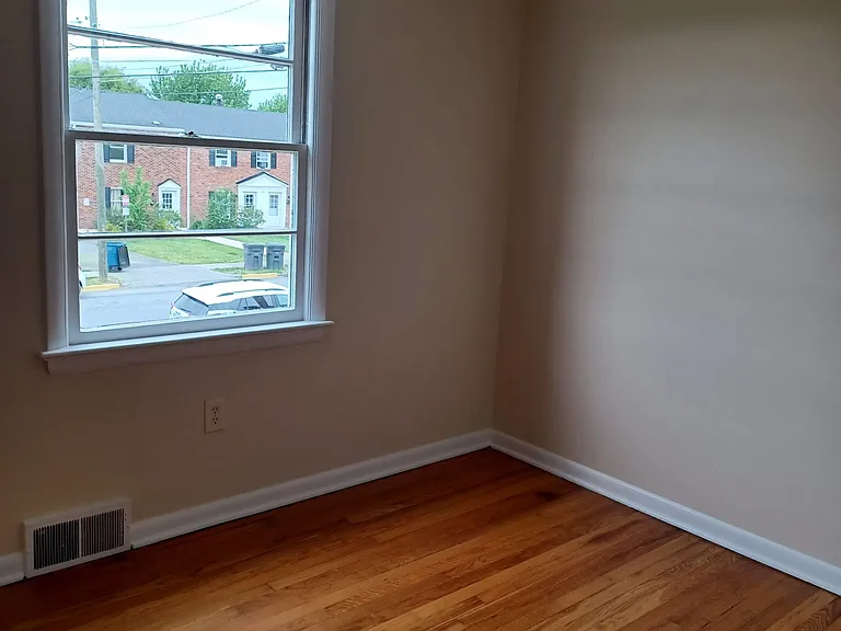 222 E Whitlock Ave #1 — Photo 12