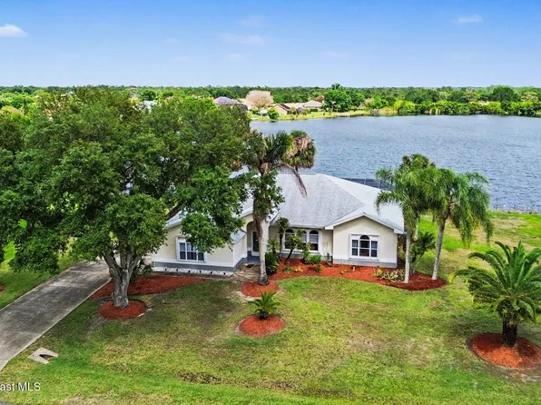 345 Lake View Ln, Grant Valkaria, FL 32909