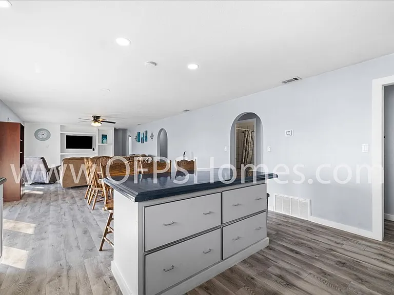 13885 Highway 20 — Photo 9