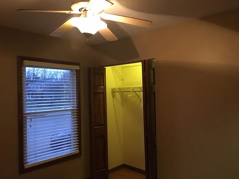1542 Banbury Ave — Photo 10