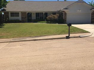 1408 Mockingbird Ln, Edmond, OK 73034