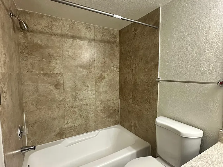 Cedar Creek Condominiums — Photo 84