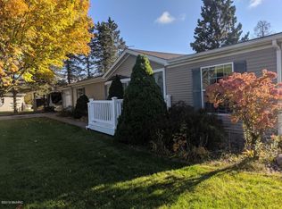 139 Park Pl, Barryton, MI
