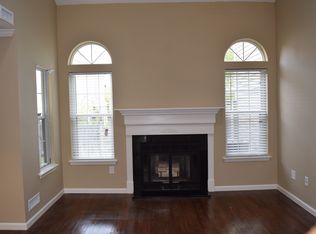 20 Kenton Pl, Mount Laurel, NJ 08054