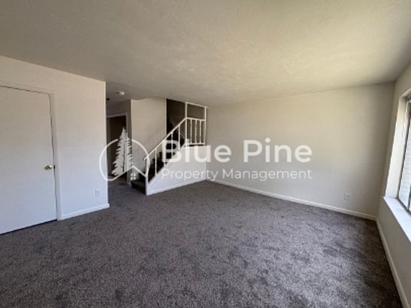 2nd image of 337 E 15th St Unit 3
