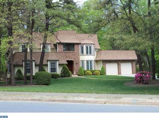 8 Brookwood Dr, Voorhees, NJ 08043