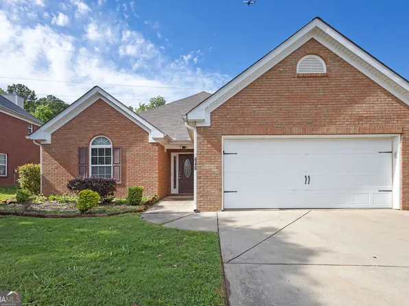 3946 Village Crossing Ln, Ellenwood, GA 30294