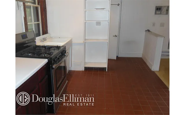 Rented by Douglas Elliman | media 31