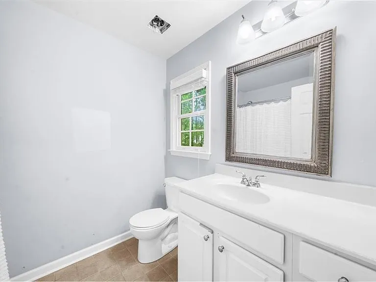 5667 Colton Dr — Photo 31