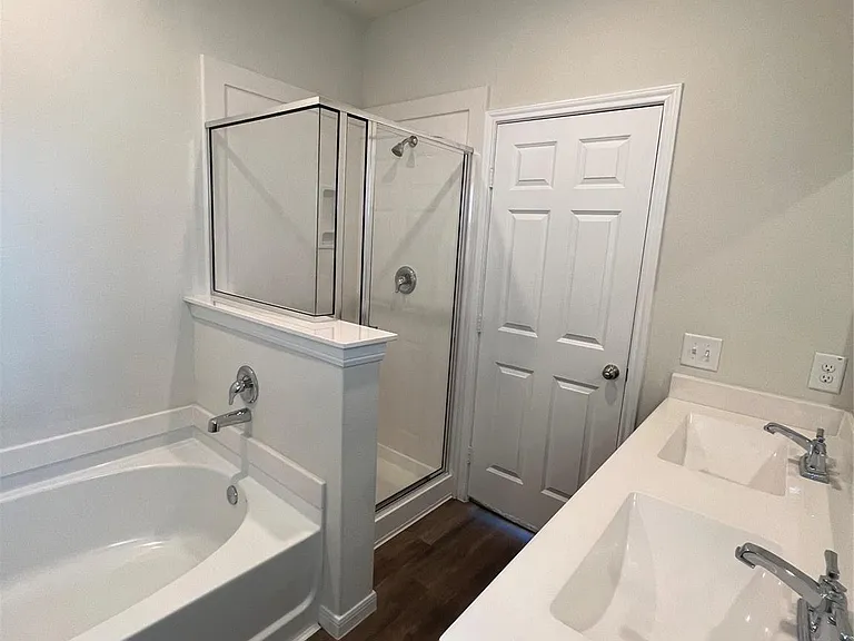 4410 Rushing Ridge Ct — Photo 25