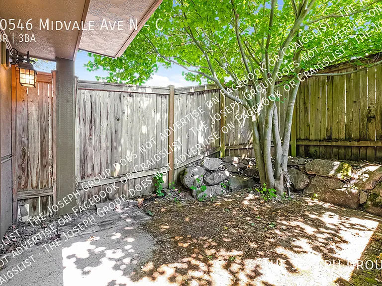 10546 Midvale Ave N #C — Photo 25