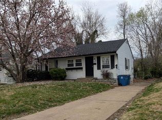213 Cameron Rd, Saint Louis, MO 63137