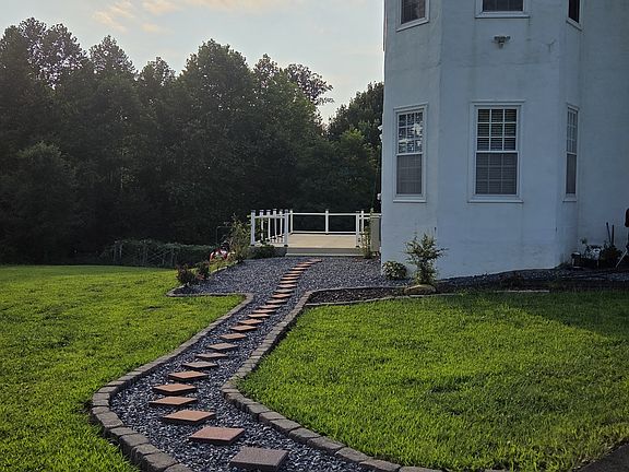 2nd image of 4890 Castlebridge Rd
