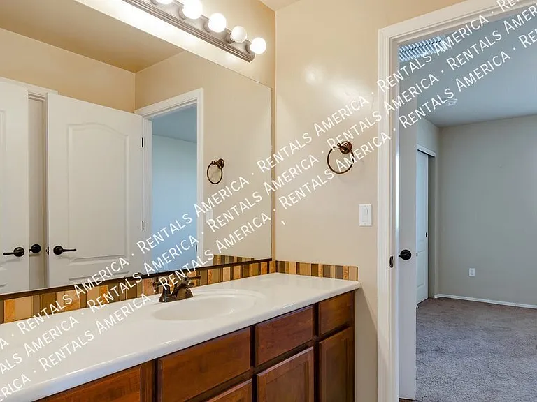 3830 E 3rd St #1101 — Photo 9