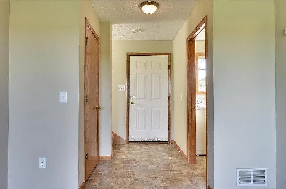 2 bed, 1.5 bath, 1260 sqft, $2,350 — Photo 4