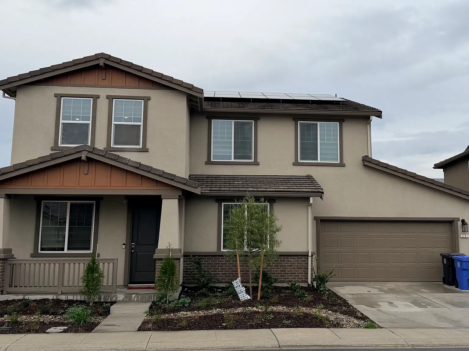 4 bed, 2996 sqft, $3,495 — Photo 1