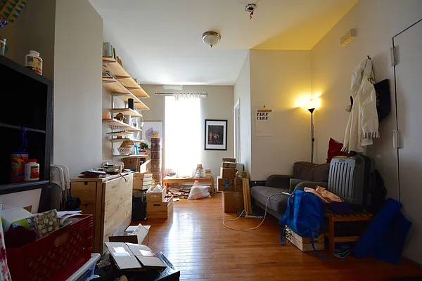 Rented by Hagstrom Management Inc | media 28