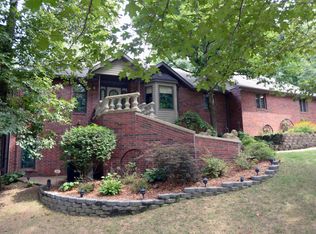 3628 N La Vista Ct, Springfield, MO 65803