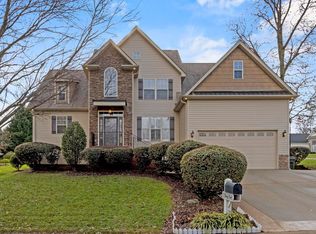 2 Covey Ct, Greer, SC 29650
