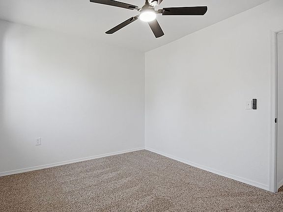 2nd image of 1041 SW 33rd St
