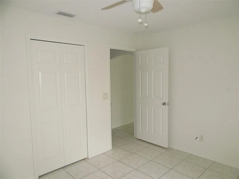 2716 Vogler Ln — Photo 10