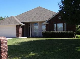 209 Ridge View Ct, Decatur, TX 76234