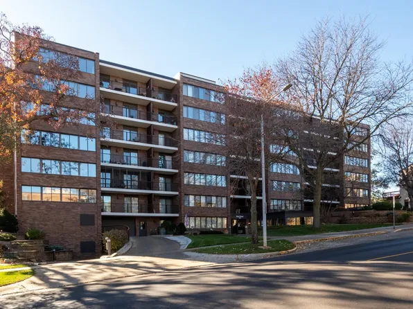 600 4th St SW APT 401, Rochester, MN 55902