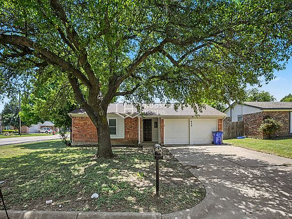 3rd image of 630 Little Ln