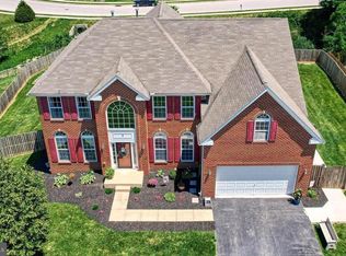 9 Saint Georgia Dr, Hanover, PA 17331