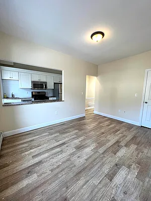 Rented by R New York | media 1