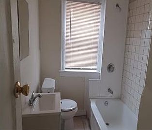 2nd image of 3259 E 123rd St #1