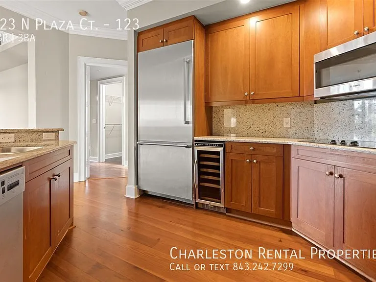 123 N Plaza Ct #123 — Photo 2