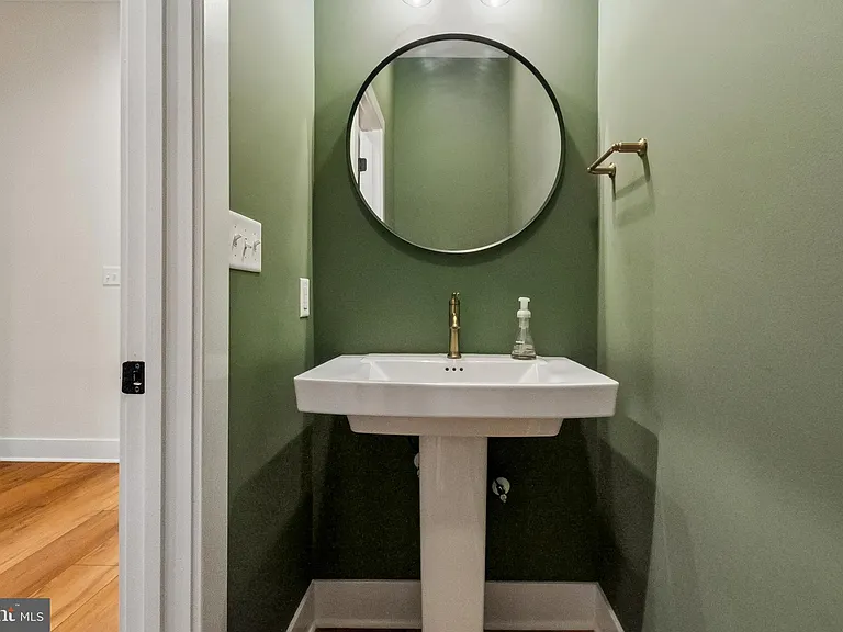 240 Lewis Williams Ln — Photo 17